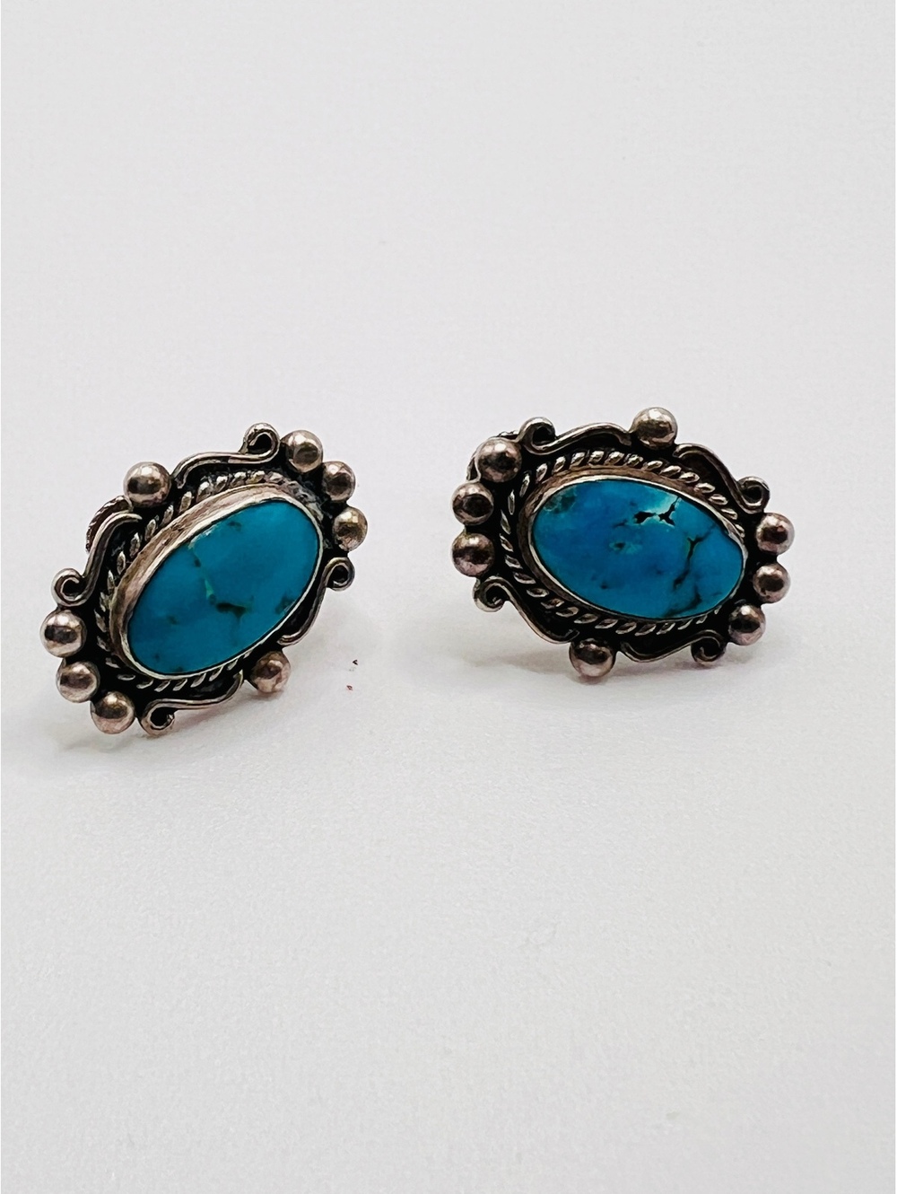 Vintage Bell Trading Post Sterling Silver Turquoise Screw Back Earrings